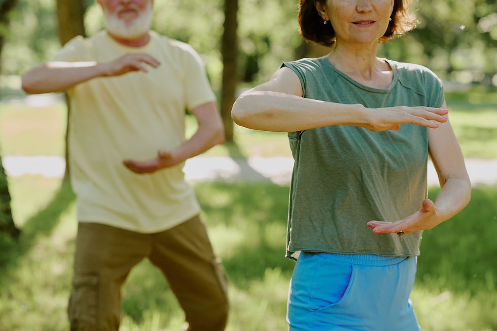 Energia d'estate: Tai Chi, autotrattamento Shiatsu e oli essenziali