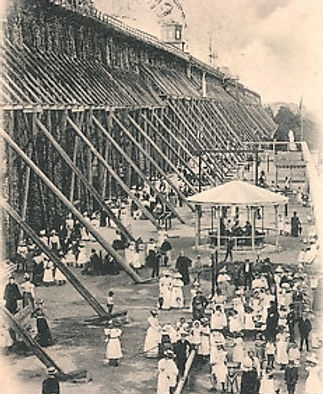 1900 Spielplatz Gradierwerk.jpeg