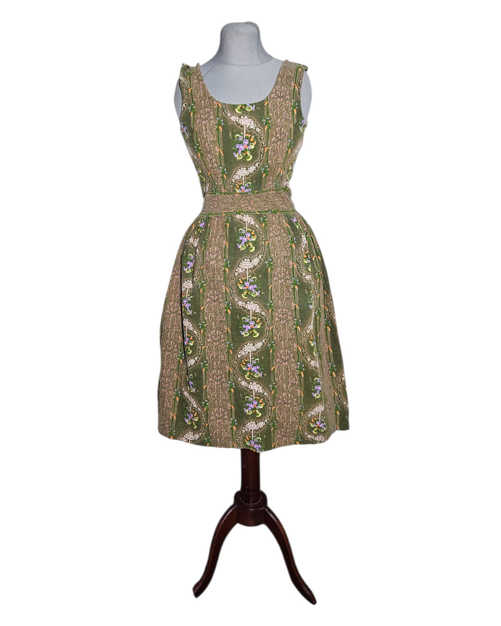 Lata pięćdziesiąte - bawełniana grubsza sukienka w kwiaty wiosenna