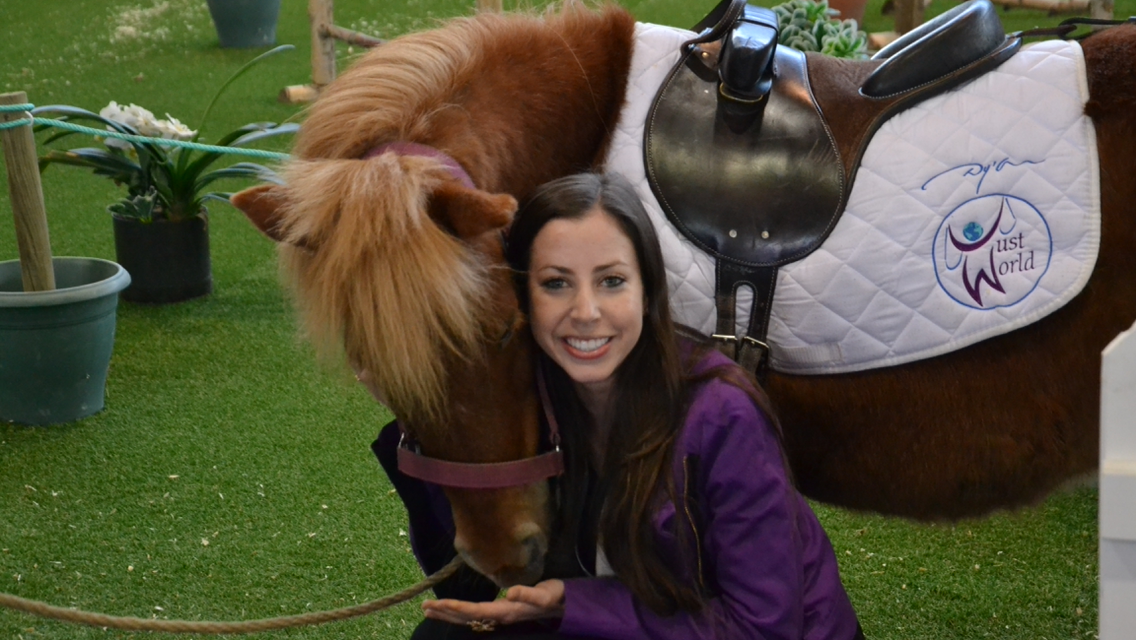 Taylor finds a horse her size!