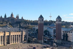 Torres Venecianes - Barcelona „velencei kapui” a Montjuïc lábánál