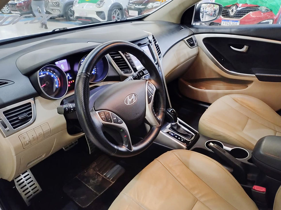 Miniatura: HYUNDAI 2016 i30 1.8 TETO PANORÂMICO (ÚNICO DONO)  |  LOJA 2