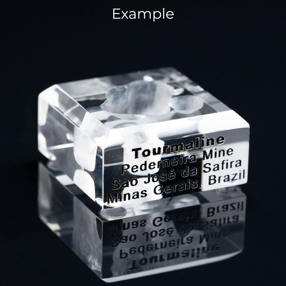 passgenauer Acryl-Sockel (CNC-gefräst) für Mineralien