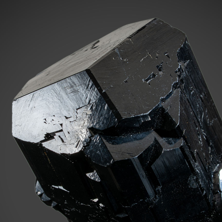 Turmalin var. Schörl aus den Erongo Mountains in Namibia