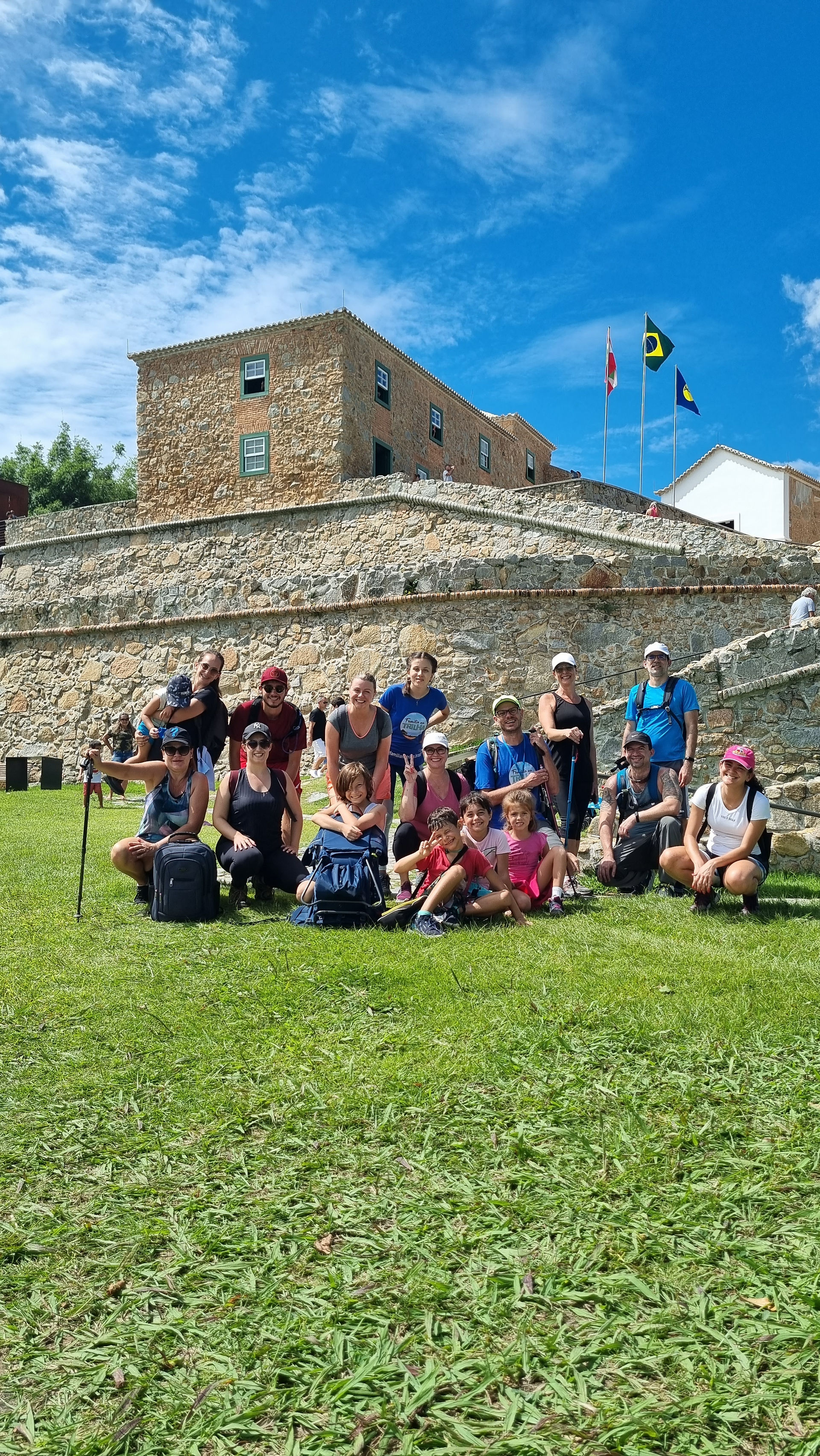 Grupo visitando a Fortaleza de São José da Ponta Grossa