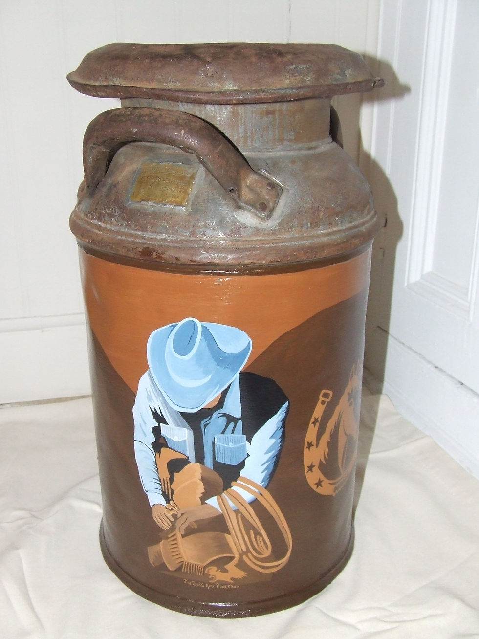 très ancien bidon de lait