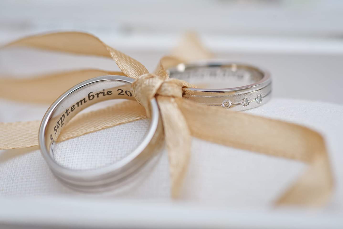Teilor Gold Wedding Bands