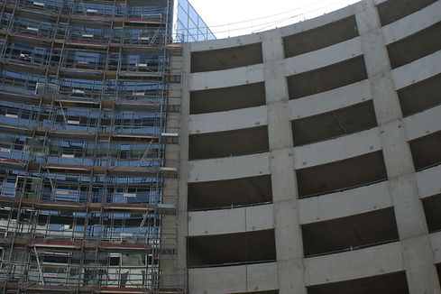 Image avant/après montrant le curage de bâtiment effectué par Many Développement en Île-de-France