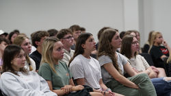Student Worship 16