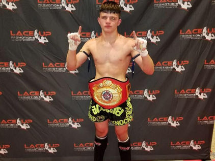 18 yr old Nick Rossi makes his amateur Muay Thai debut at NoBoundary Fight