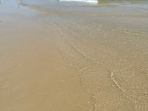 Abruzzo in June: Empty Beaches and Relaxation on the Gran Sasso