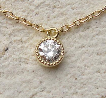 一粒ダイヤモンドネックレス （両吊りタイプ・ダイヤSIクラス・チェーン付・K18YG）