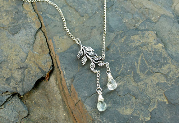 Green Moss Branch Necklace