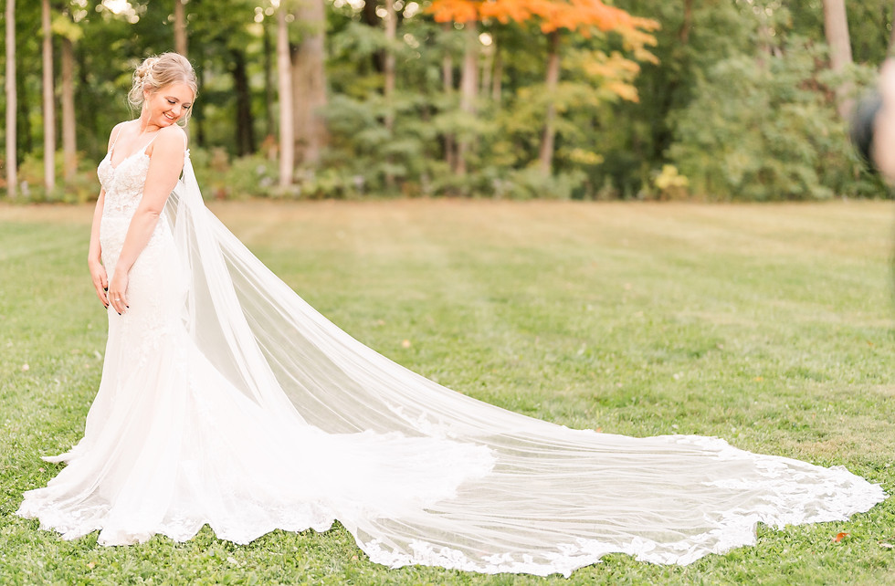 Bride and Groom-09342.jpg