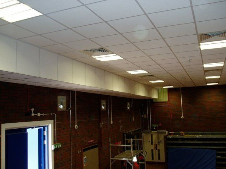 Suspended ceiling in a workshop