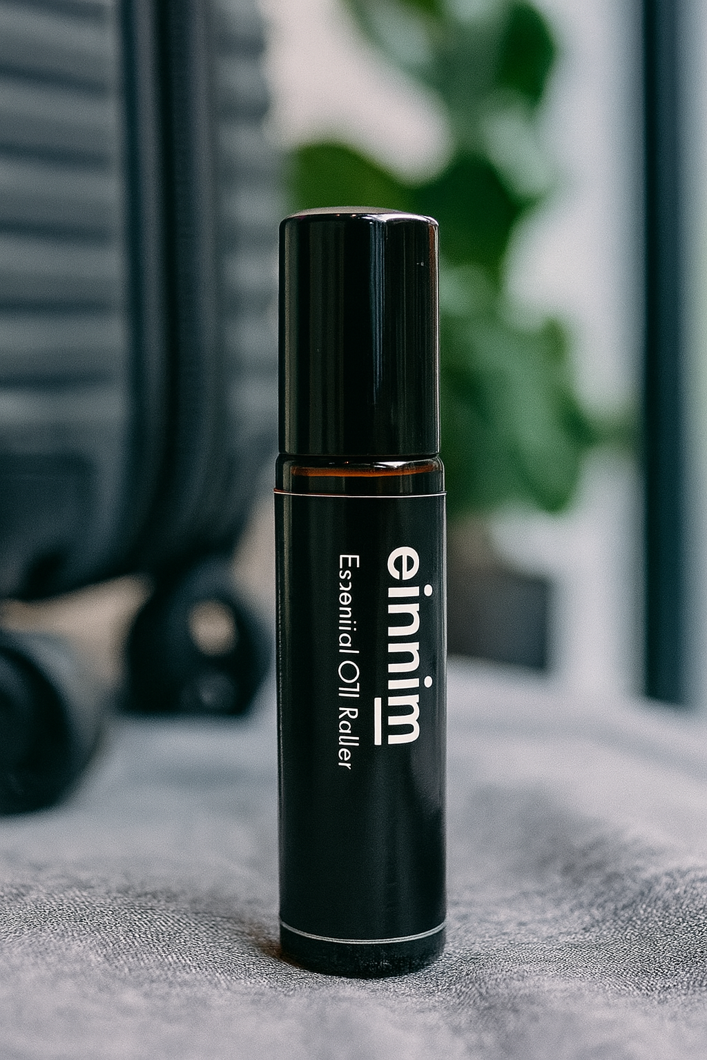 Einnim Santal Gardens Essential Oil Roller