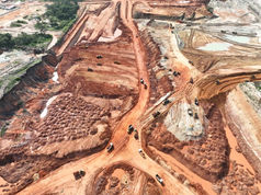 Engeminas - Projecto Chissema - 
Escavação, carregamento e transporte