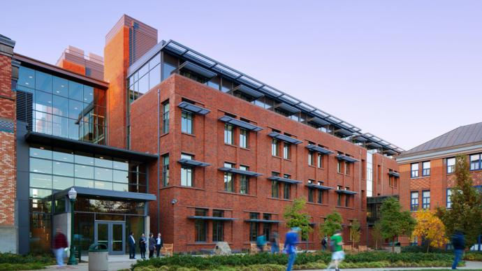 Lewis Integrative Science Building at University of Oregon