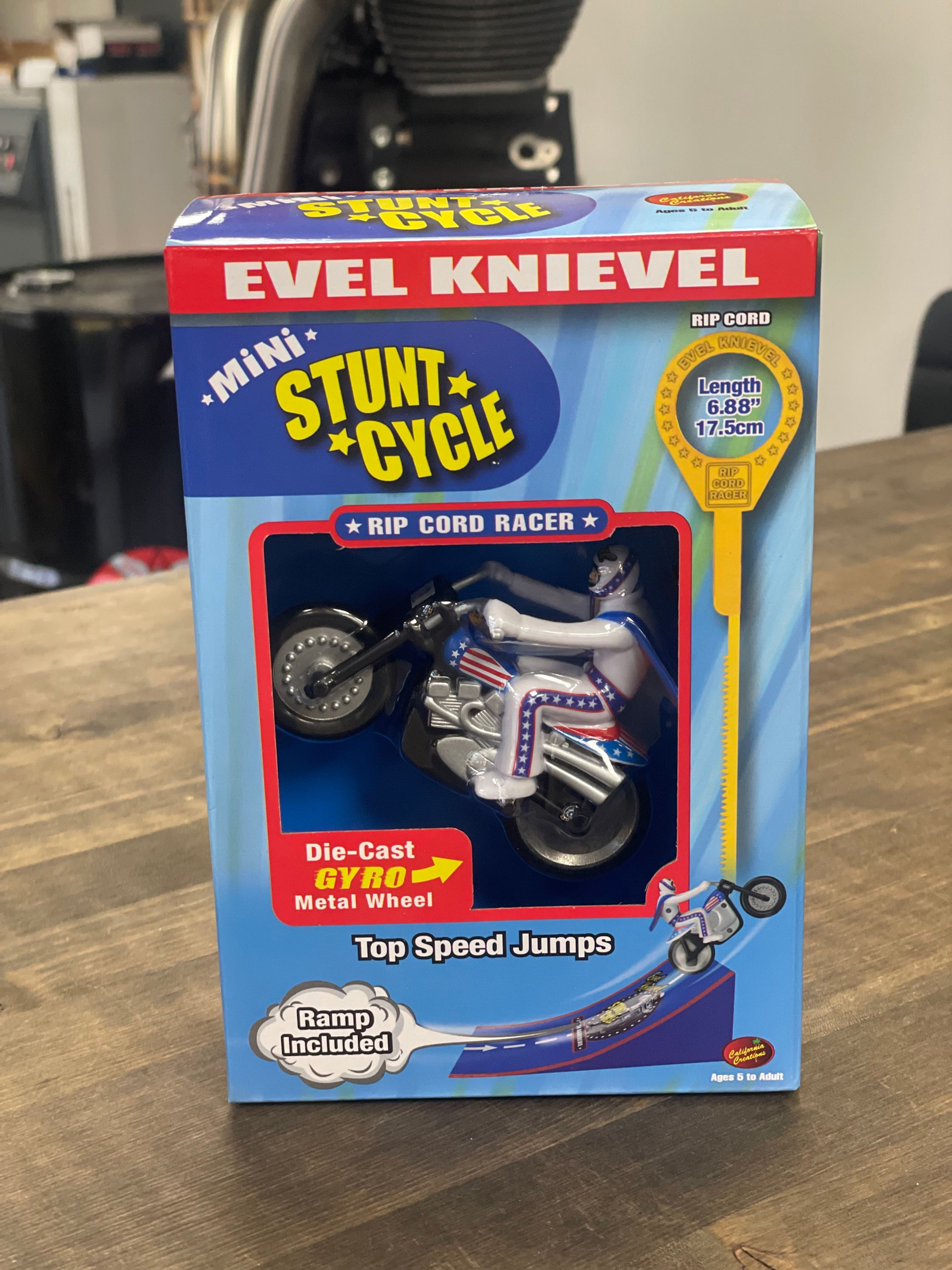 Evel Knievel Mini Stunt Cycle - Rip Cord Racer