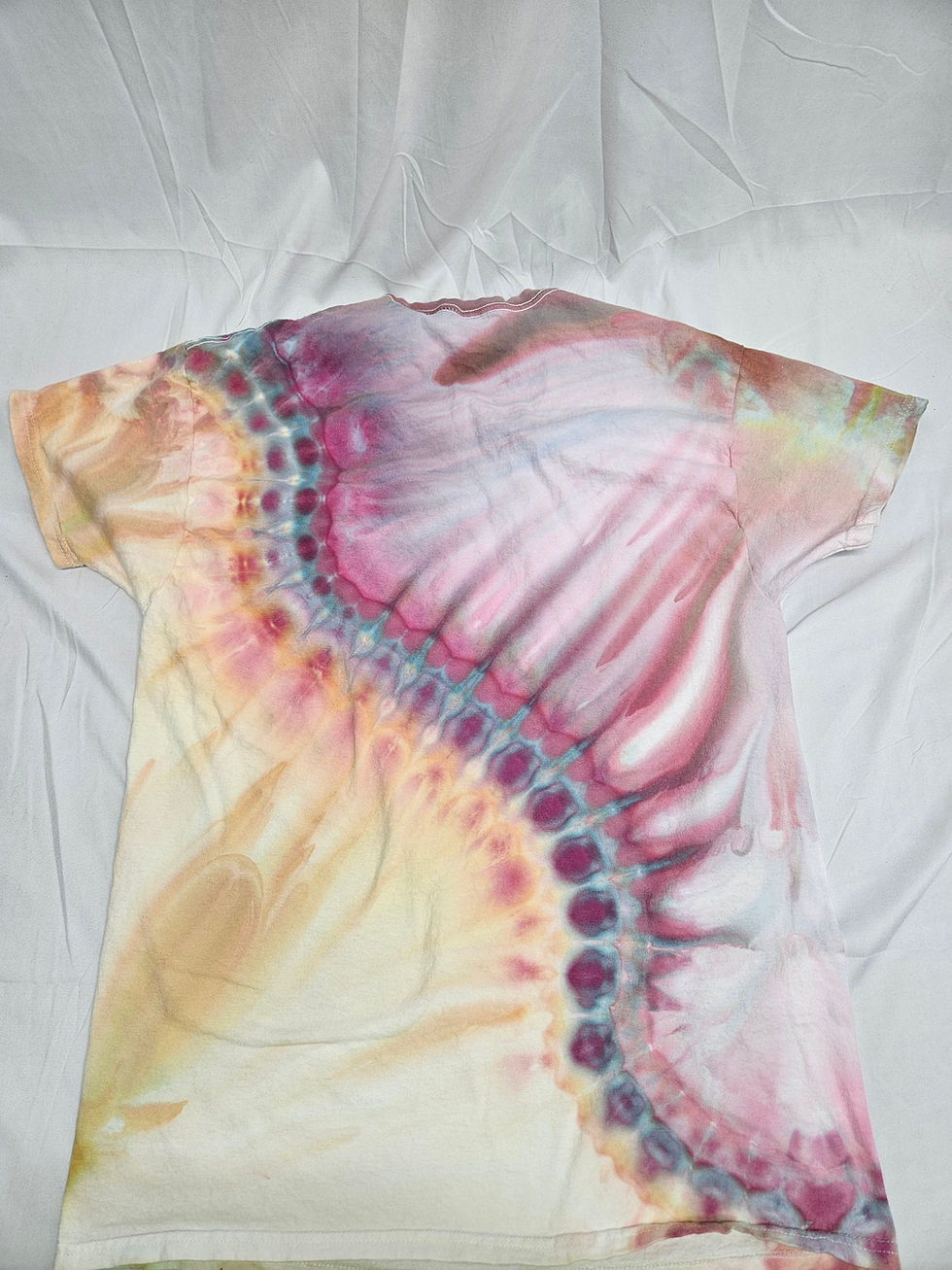 Thumbnail: MEN'S LARGE, TEE, DRAGON'S EGG / STRAWBERRY SKIES, BOLT