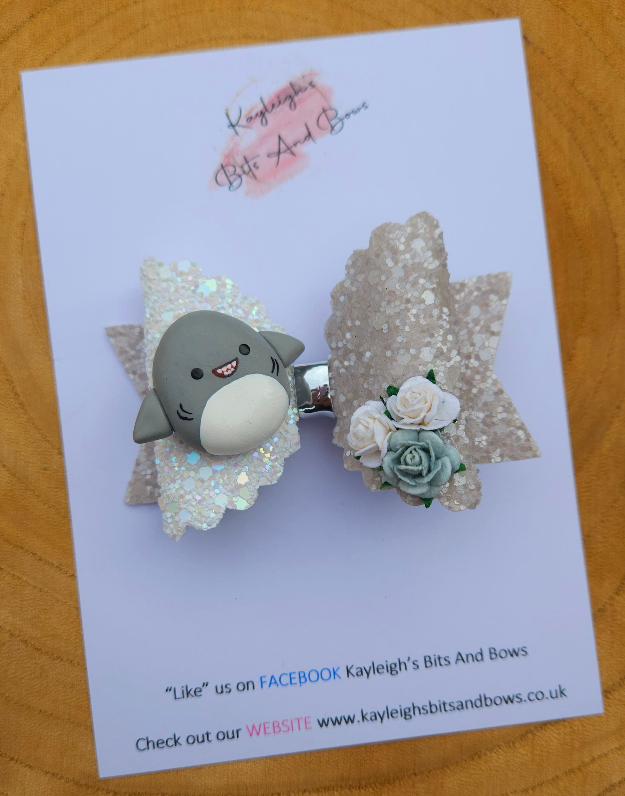Shark Squishmallow Medium Glitter Clay Bow