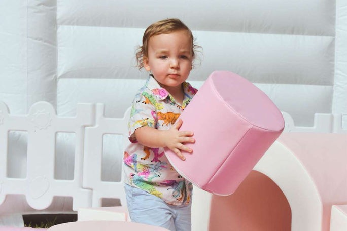 Luxury soft play rentals with customizable colors. Soft and aesthetically pleasing party rentals. 