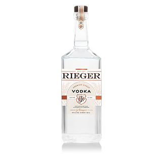 JRC_Vodka__25_Mockup_750ml.png