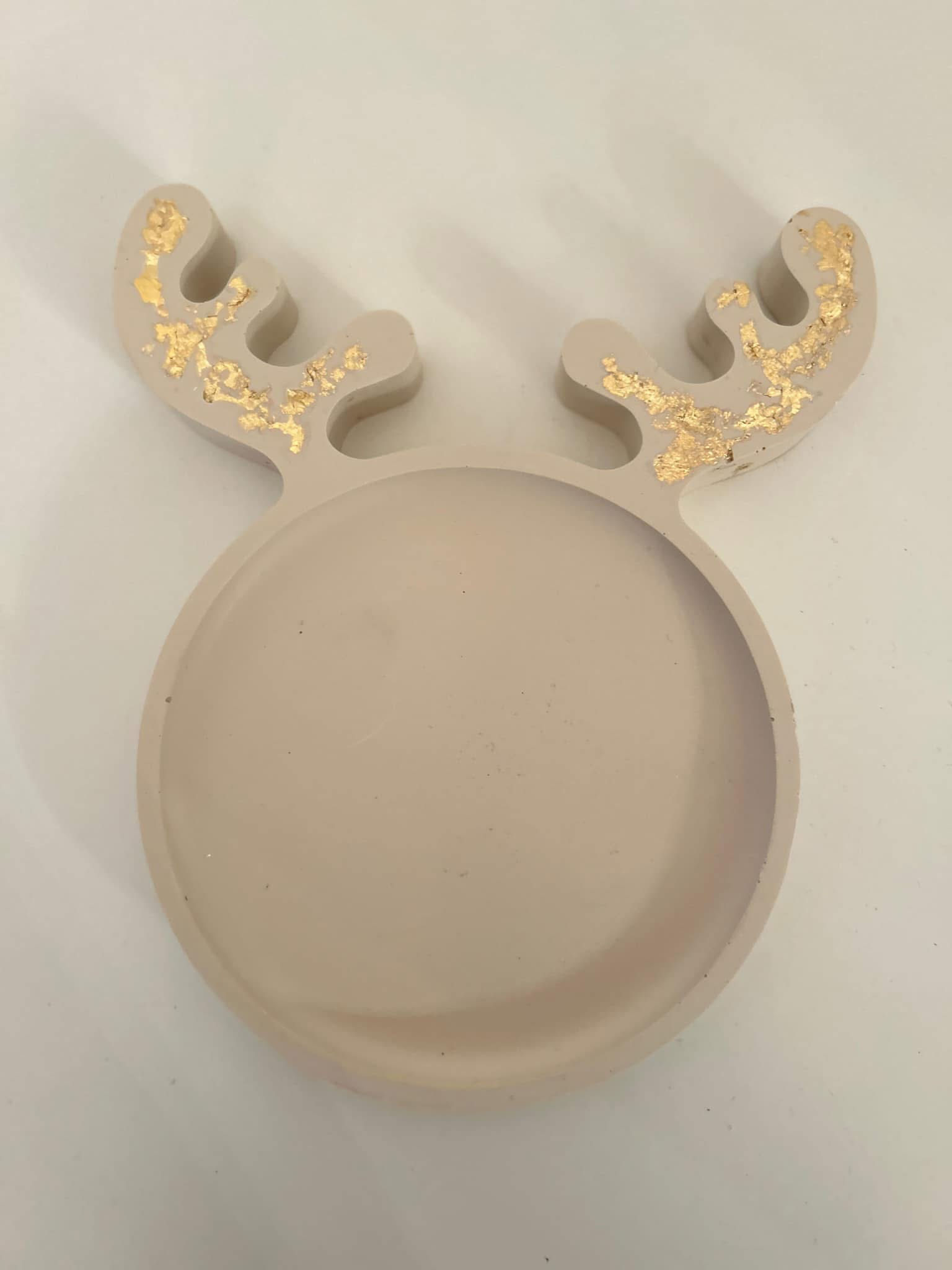Reindeer display plate
