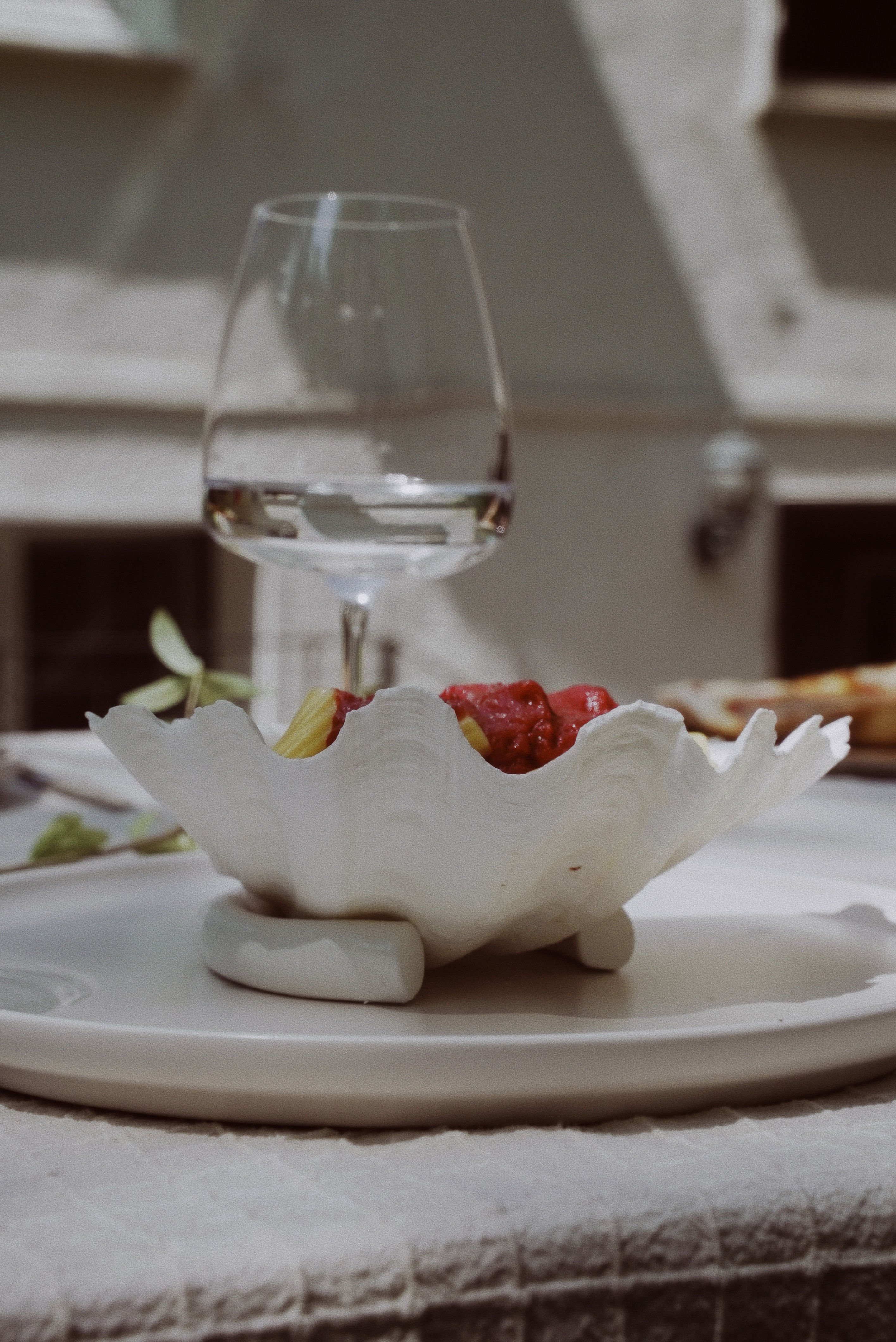 CHINA Clam Shell Bowl