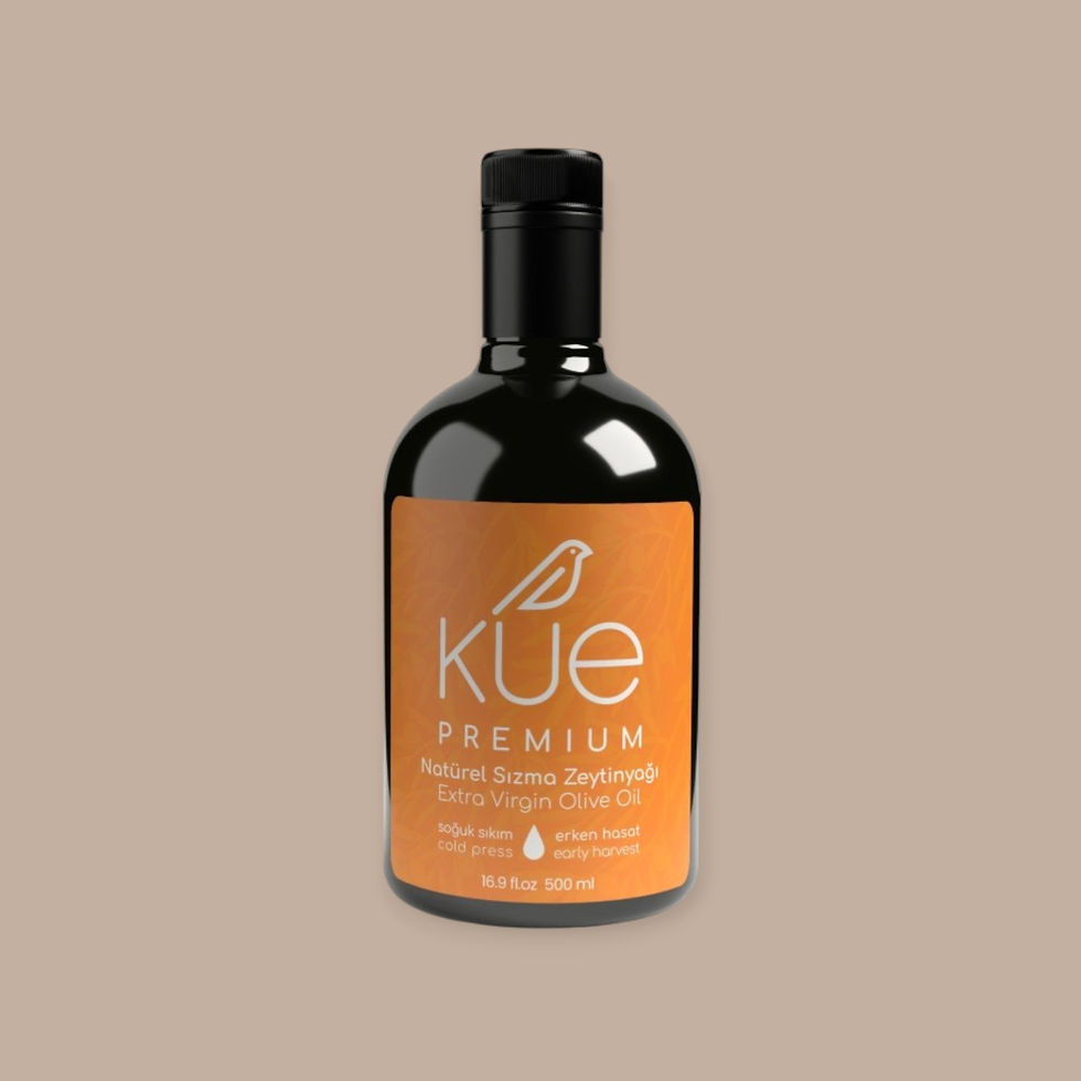 Miniature : 🇹🇷 KUE Premium – Early Harvest | Élégance & équilibre parfait
Une huile d’olive au nez d’amande, de feuille de figuier et de tomate verte. Texture fluide, bouche fraîche et légèrement poivrée. Idéale pour assaisonner à cru avec finesse.
