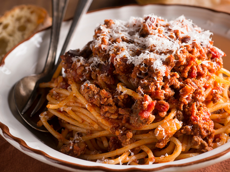 🇮🇹 Recette Maison : Spaghettis alla Bolognese à l’Huile d’Olive & Basilic