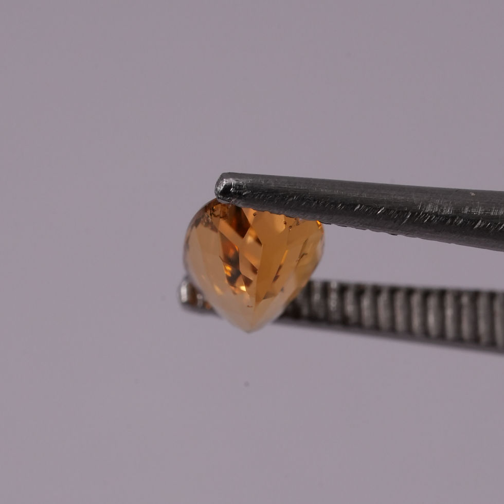 Miniature : Imperial Topaz 1.35 ct