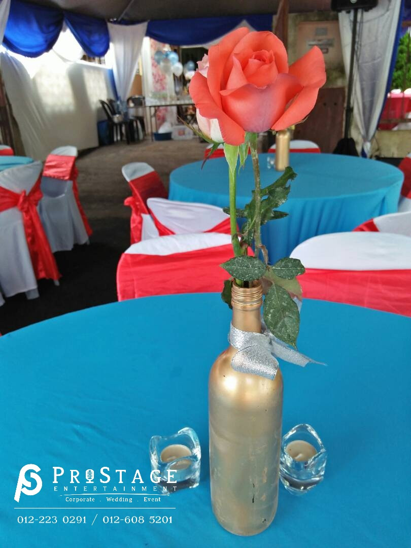 Real Rose centrepiece!