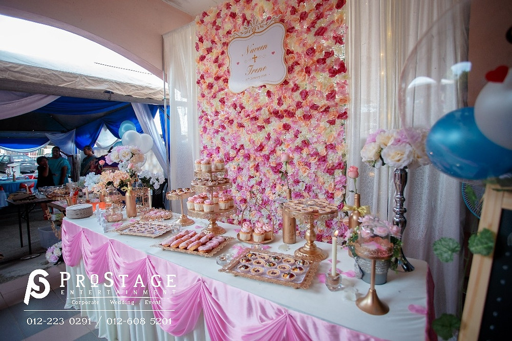 Side view of the photobooth