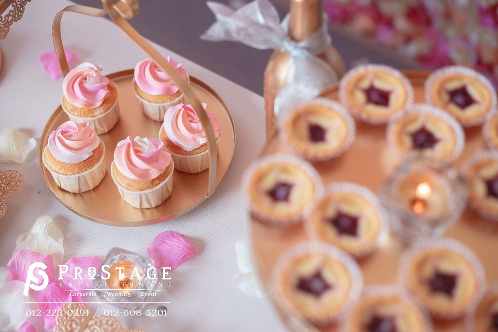 Yummm~ Candy Bar Sweet Treats