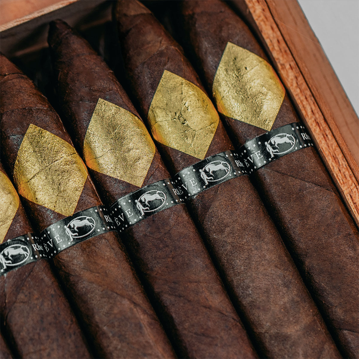 Cavalier Cigars Black II Fat Robusto