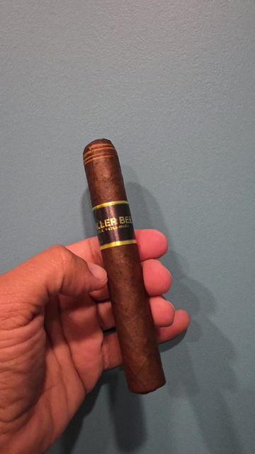 Thumbnail: Black Works Studio - Killer Bee Maduro