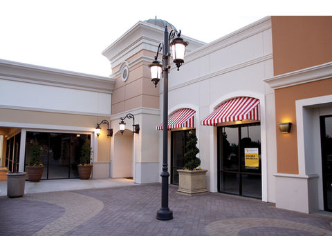 AL2012 Commercial Outdoor Lighting V410 LED with 5900 Pole and Scaled Wall Mount Fixtures