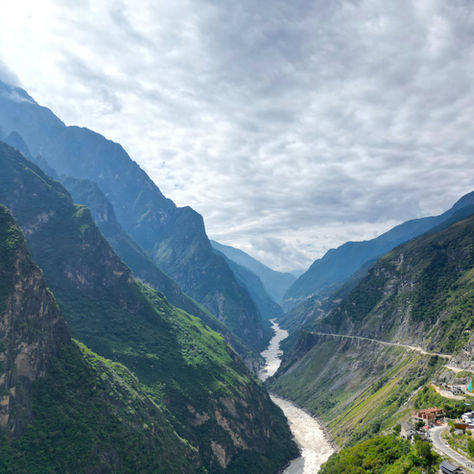 Yunnan - Tiger Leaping Gorge Trail