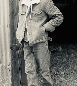 Reading, Ranching, Rattlesnakes, Radio, and Wine!