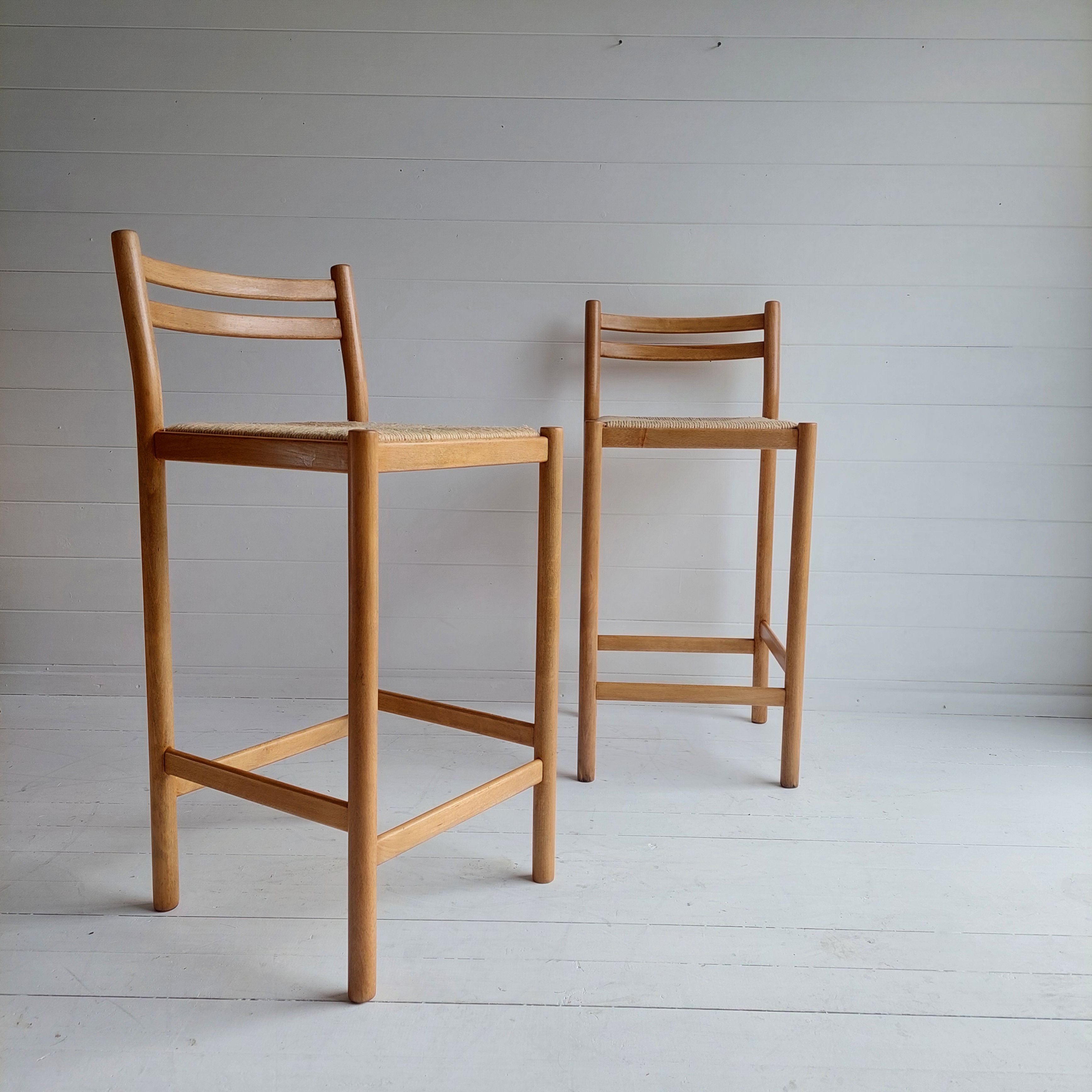 2 Mid Century Rush Kitchen Bar Stools 70s