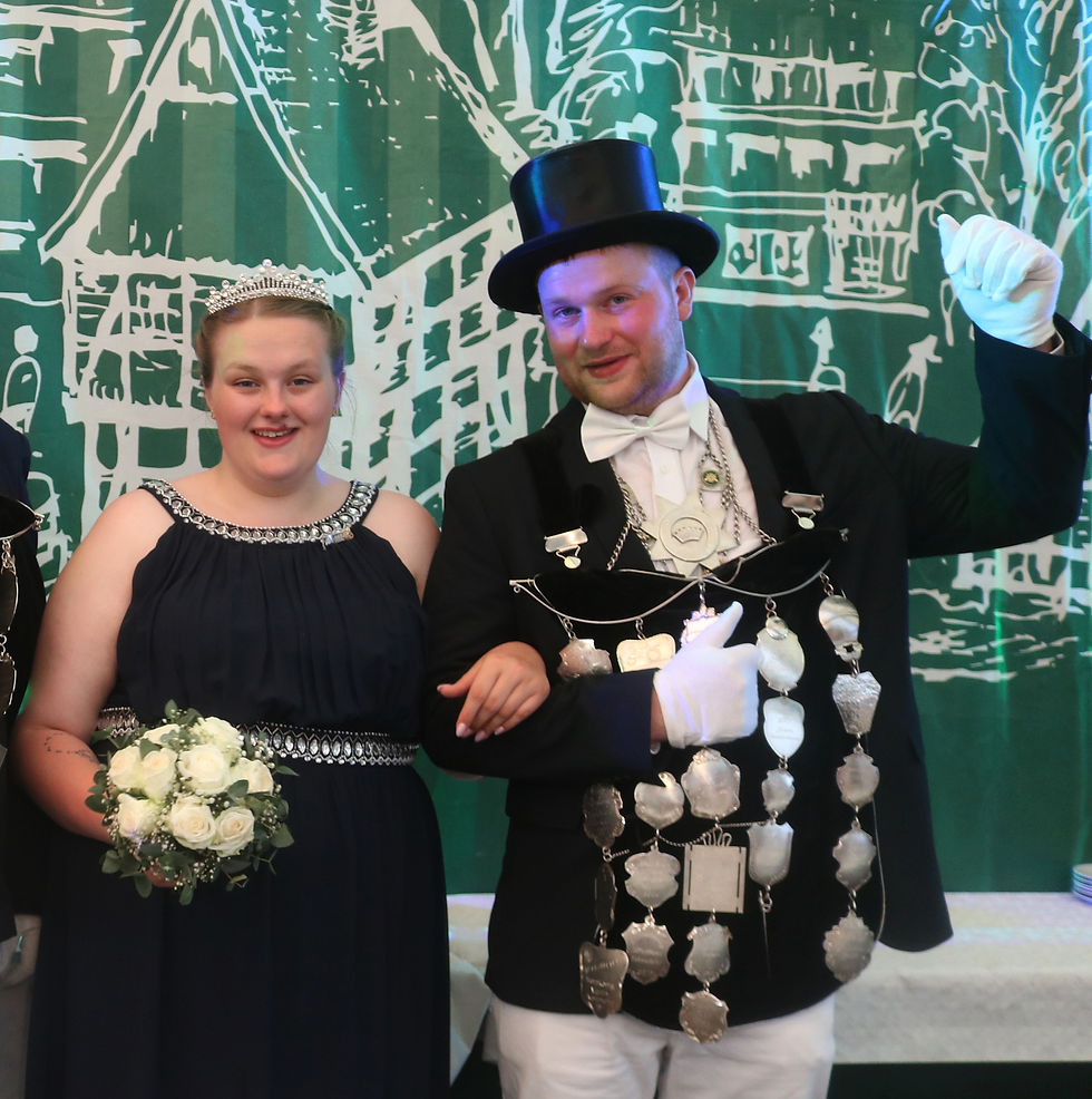 Linus Brinkschulte & Laura Glowzak