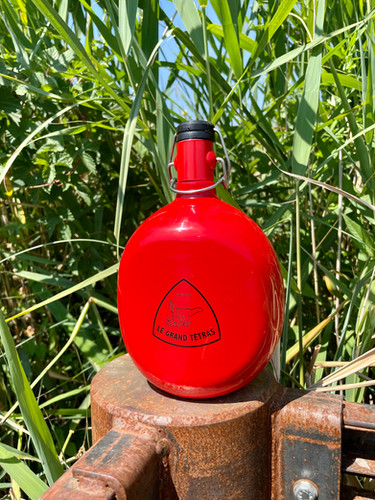 Le Grand Tétras est de retour, avec sa gourde myhtique en aluminium rouge ! | ICI Le Grand Tétras est de retour, avec sa gourde myhtique en aluminium rouge ! | ICI