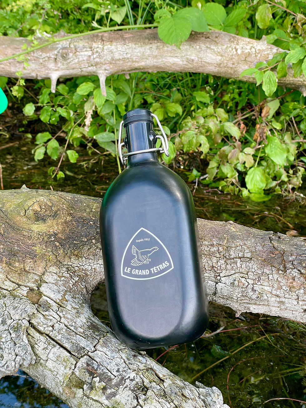 Thumbnail: GOURDE CARREE NOIRE 1 LITRE EN ALUMINIUM RECYCLE