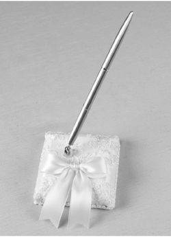 Chantilly Lace Penholder with Pen