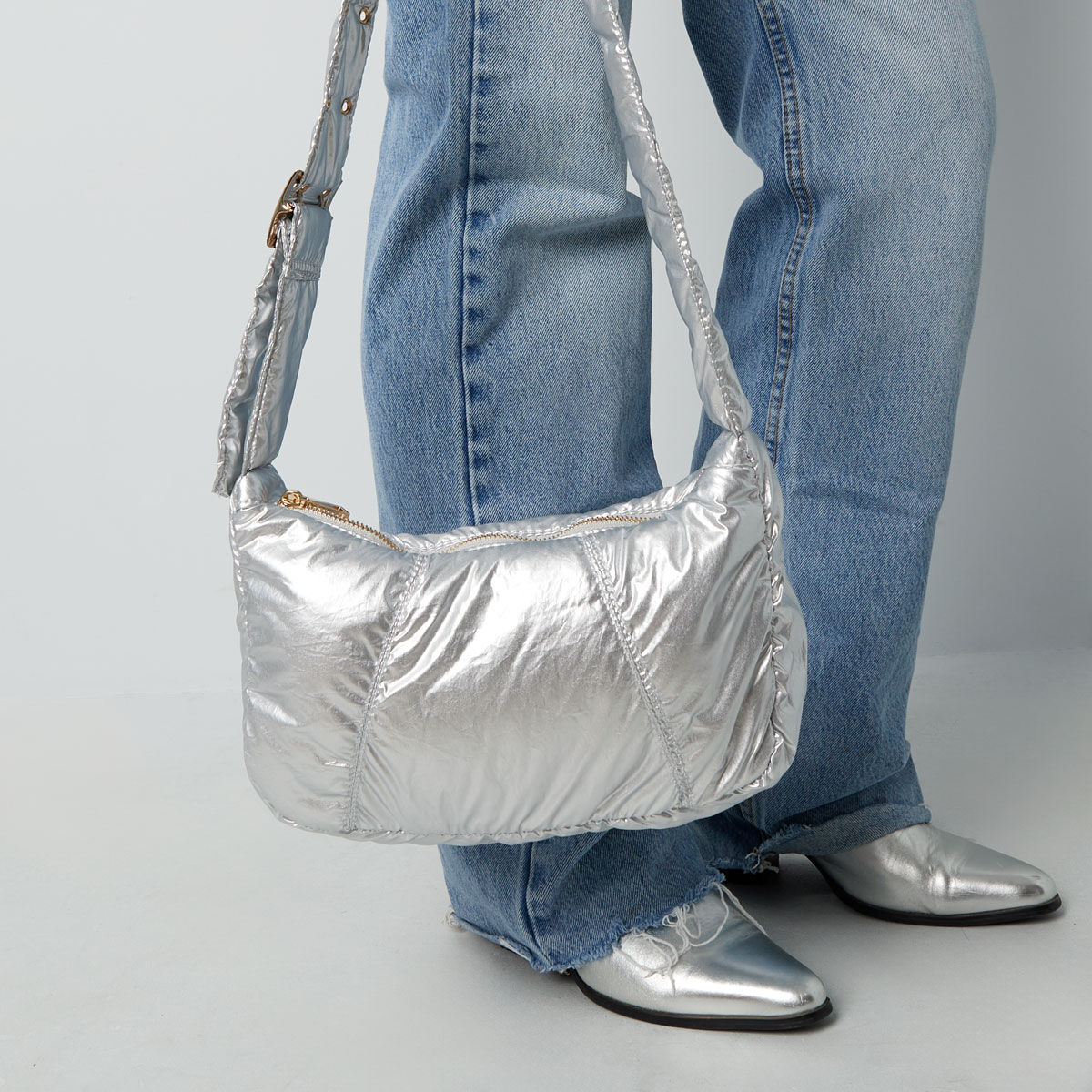 Tas zilver metallic met gouden details