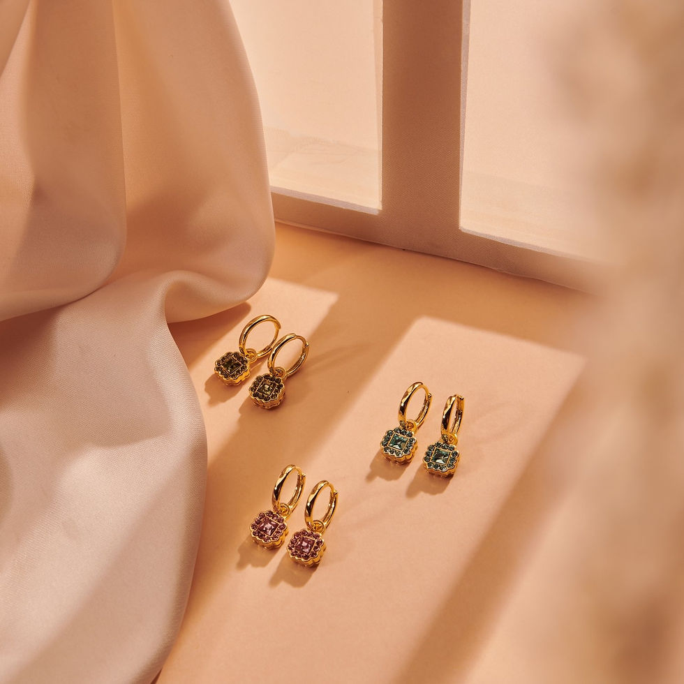 Paarse oorbellen met kleine steentjes - Purple Dreams