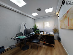 משרד להשכרה מרוהט ברמה גבוהה במרכז העיר ירושלים!