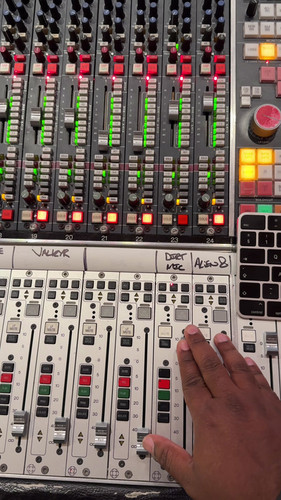 Dirtmic-01 Distortion Mic | draliensmith.co.uk