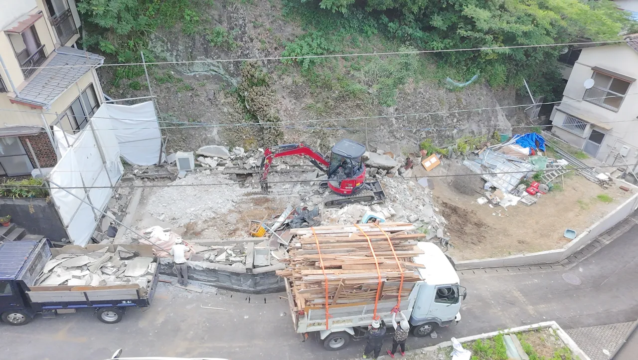 長崎市岩見町の木造2階建て住宅の解体(解体中)